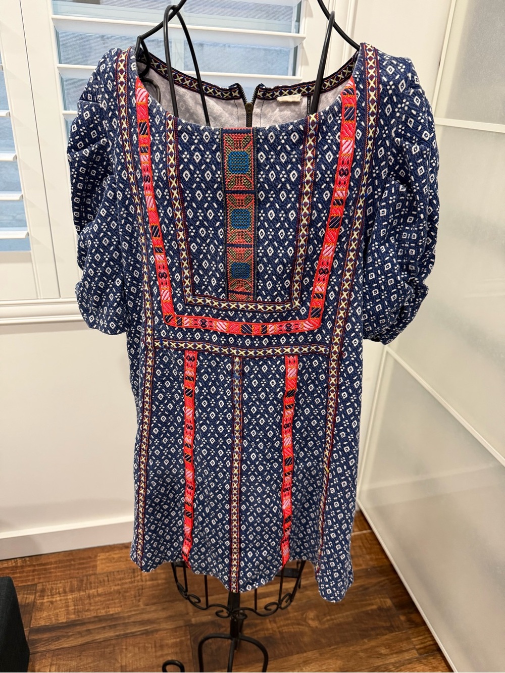 Akemi + kin by anthropology Blue Embroidered Boho tunic  with Pink Accents